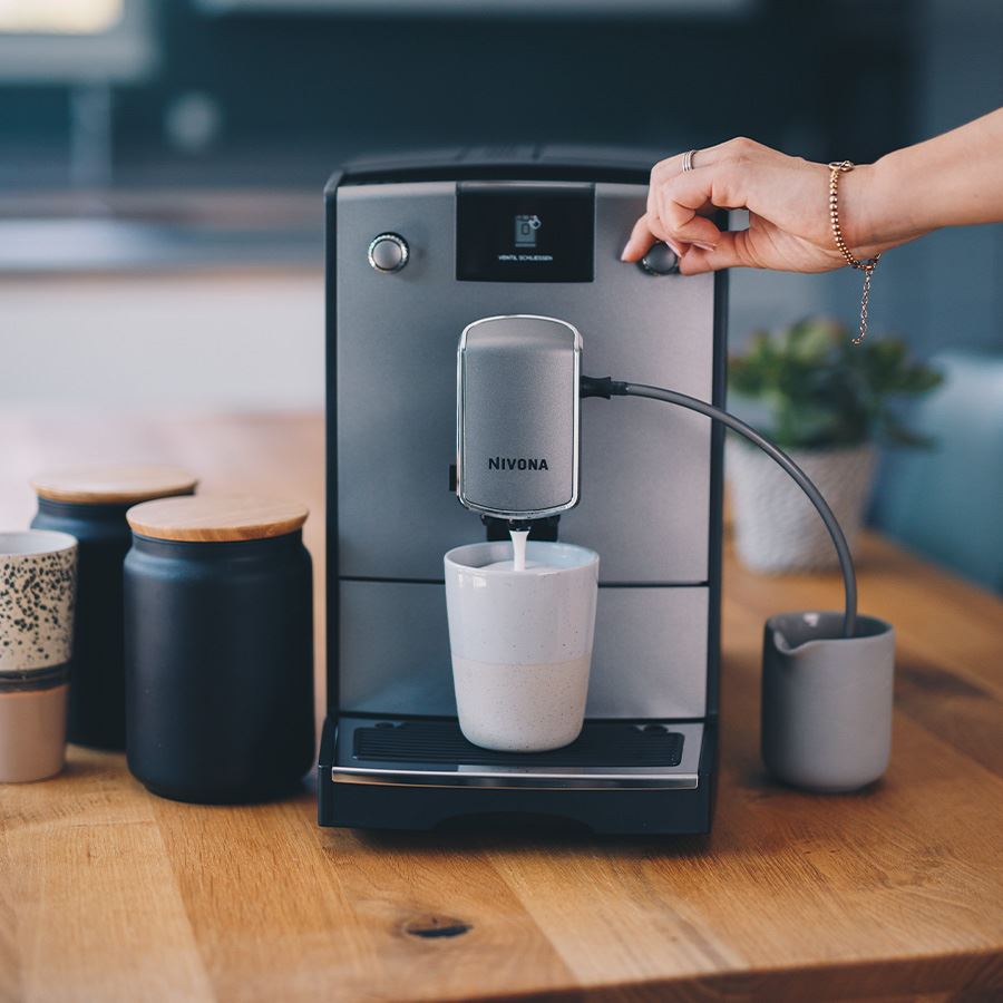 Automatický kávovar NIVONA NICR 695